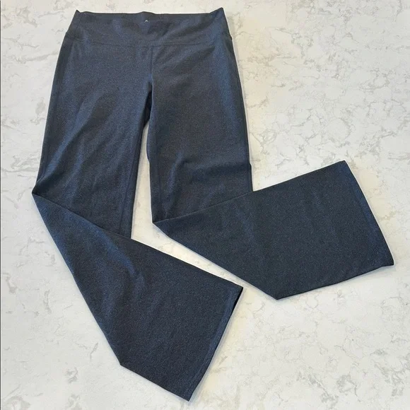 Athleta Fusion Flare Yoga Pants Women's Charcoal Medium Pants - Picture 12 of 14